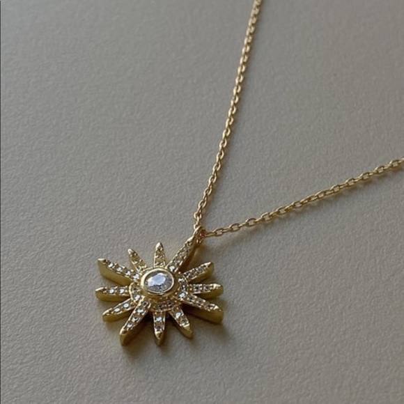 Simplistic Star Necklace| 14k Gold Plated - Picture 5 of 5